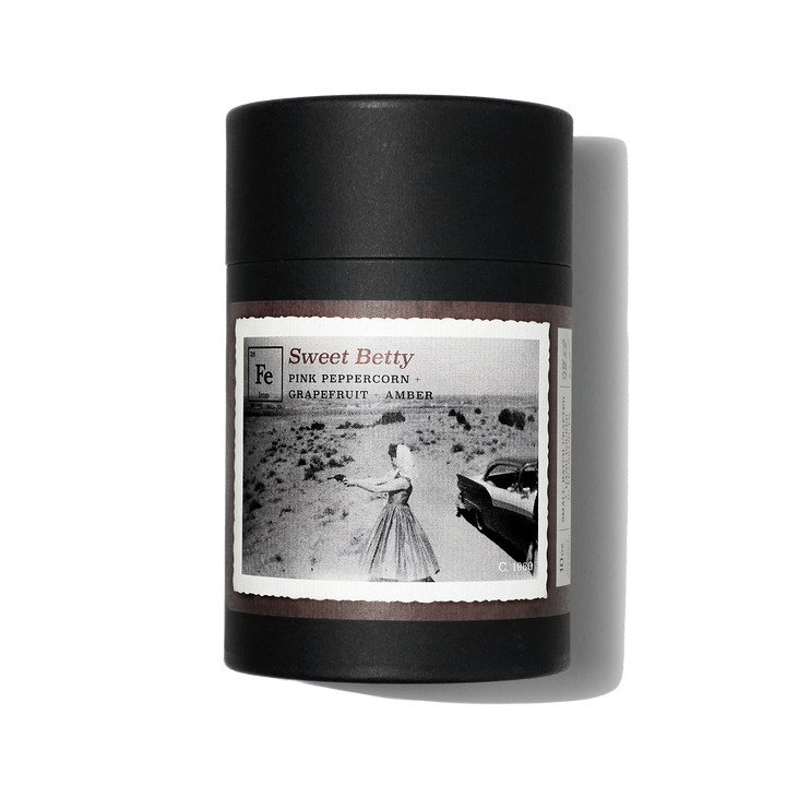 SWEET BETTY 10 oz Candle - Pink Peppercorn + Grapefruit + Amber Candle